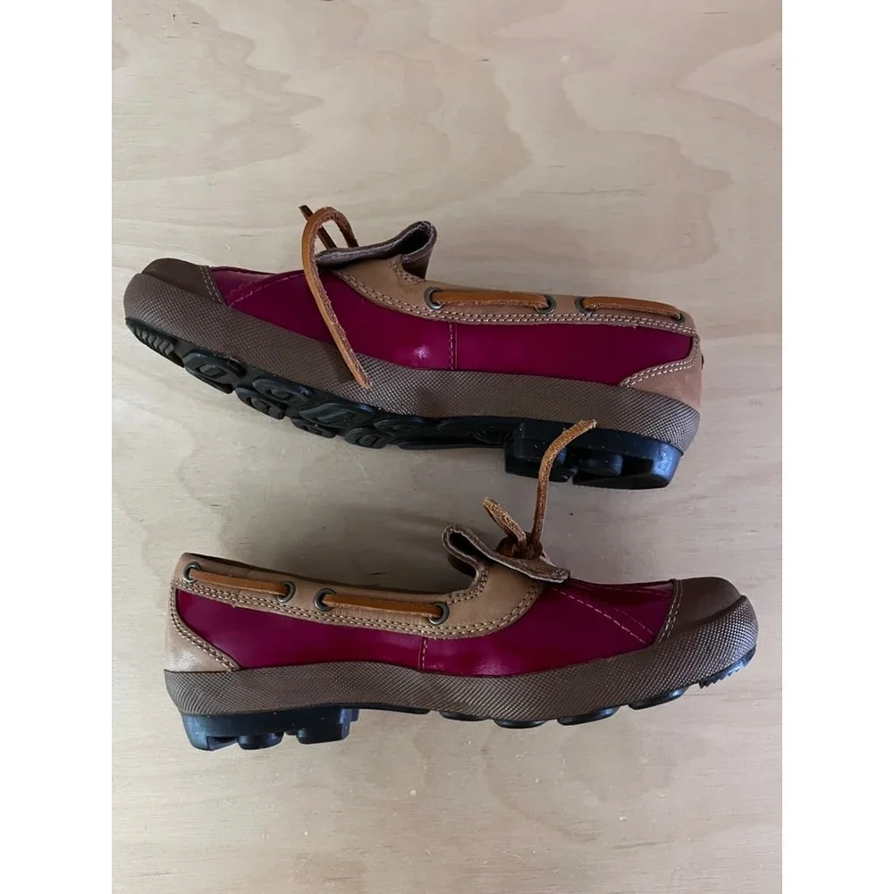 UGG Ashdale Slip-On Duck Shoe Leather Shearling Lined Red Tan size 7.5